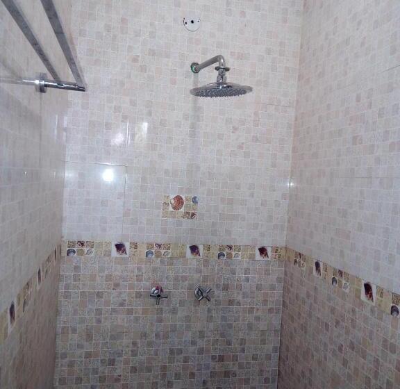 سوییت اجرایی, Lambada Holiday Resort