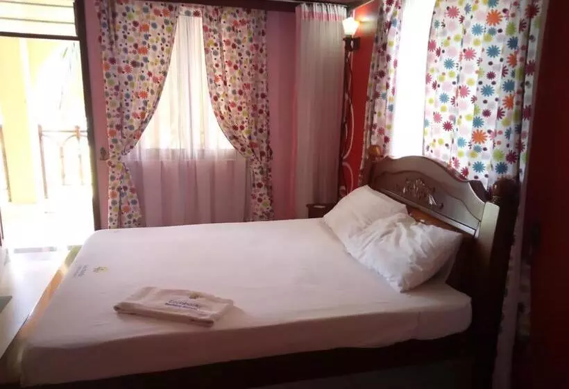 اتاق استاندارد یک نفره, Lambada Holiday Resort