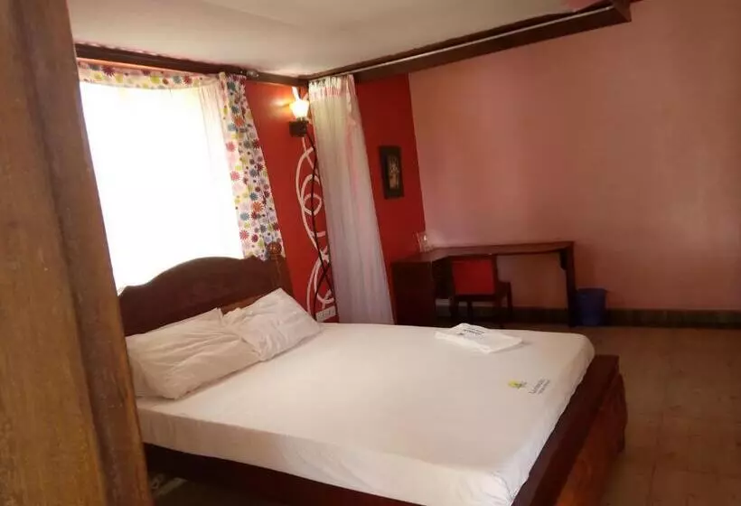 اتاق استاندارد یک نفره, Lambada Holiday Resort