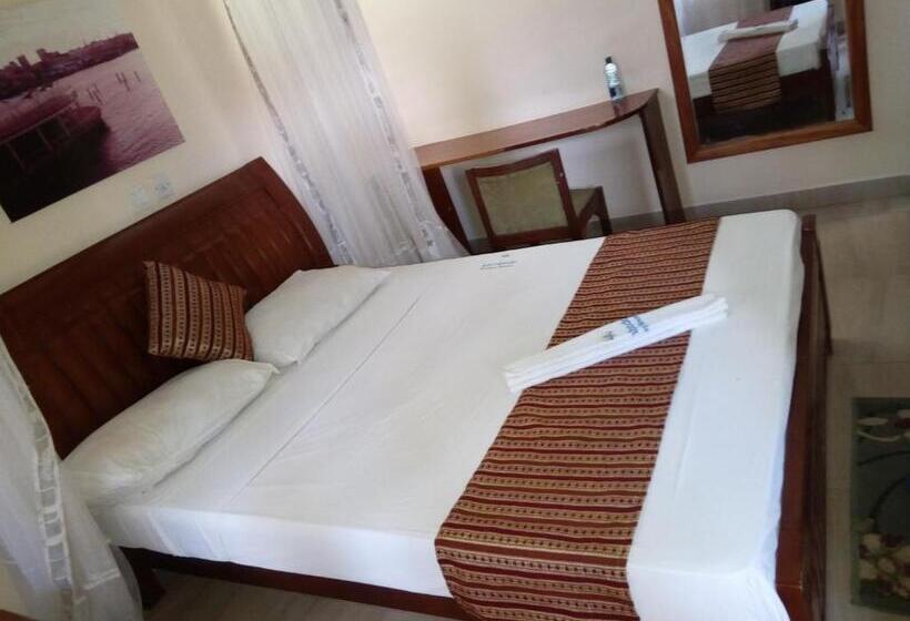 اتاق استاندارد یک نفره, Lambada Holiday Resort