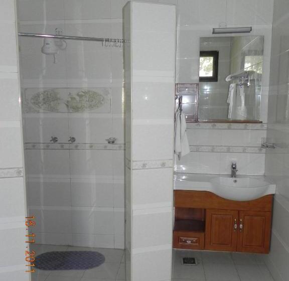 سوییت اجرایی, Lambada Holiday Resort