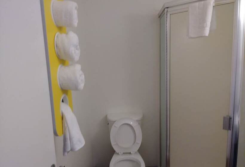 חדר סטנדרט שתי מיטות זוגיות, Motel 6goodland, Ks