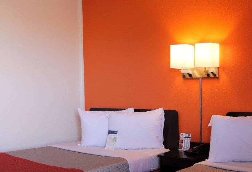Номер Стандарт 2 Двуспальные Кровати, Motel 6goodland, Ks