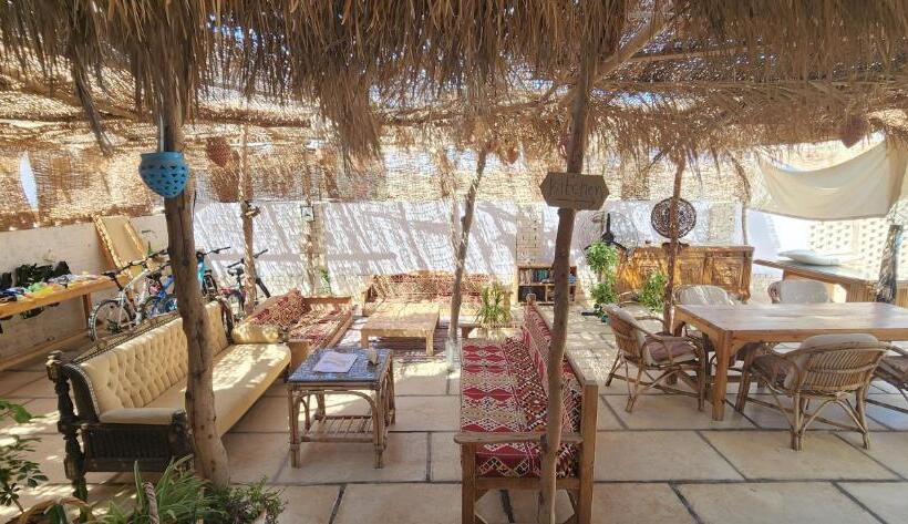 اتاق استاندارد با چشم‌انداز دریا, Rayhana Guest House