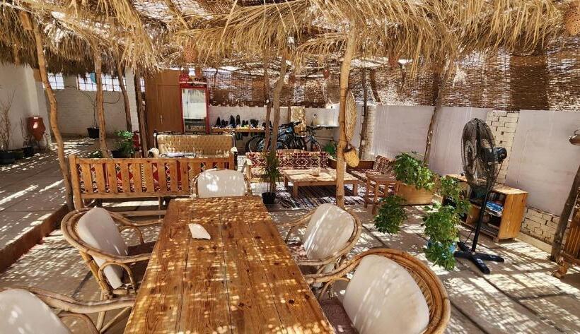 اتاق استاندارد یک نفره با چشم‌انداز دریا, Rayhana Guest House