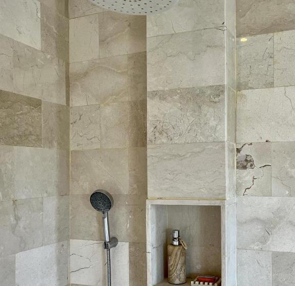 豪华海景房, Adila Bali