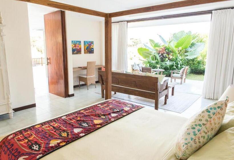 标准工作室, Adila Bali