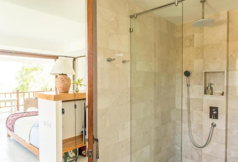 带海景的标准房, Adila Bali