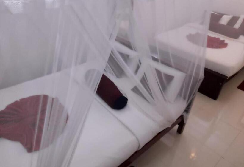 豪华家庭房间, Seven Heaven