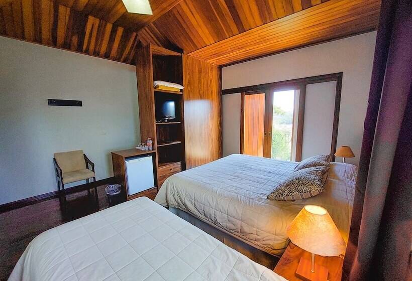 디럭스 트리플 룸, Pousada Victoria Villa By Nacional Inn A 800 Metros Da Vila Capivari