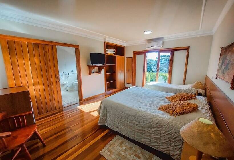 스탠다드 트리플 룸, Pousada Victoria Villa By Nacional Inn A 800 Metros Da Vila Capivari