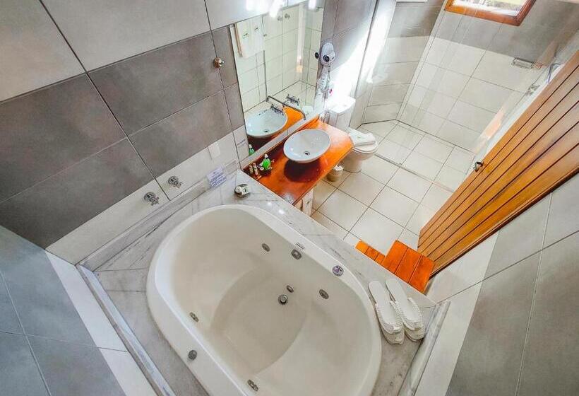 스탠다드 스튜디오 킹침대, Pousada Victoria Villa By Nacional Inn A 800 Metros Da Vila Capivari