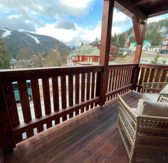 스탠다드 트리플 발코니 룸, Penzion Brnenka