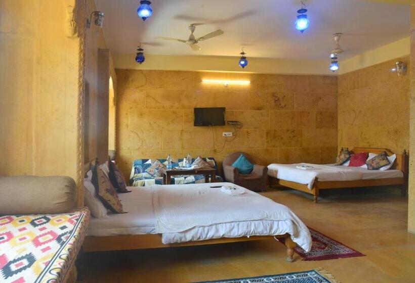 Люкс с Балконом, Wonbin Safari Jaisalmer