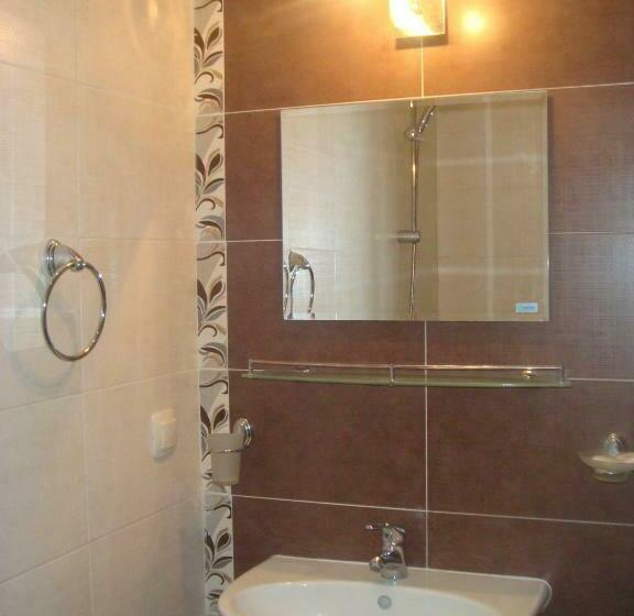 带阳台的三人标准间, Ivatea Family