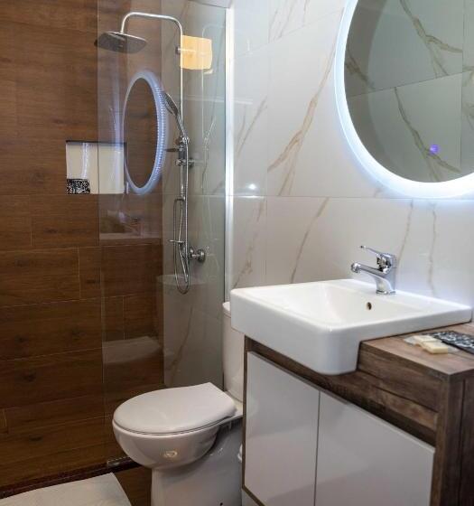 اتاق لوکس, Lacorte Prishtina