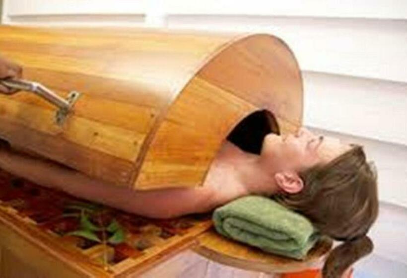 Quarto Superior, Oasey Ayurveda