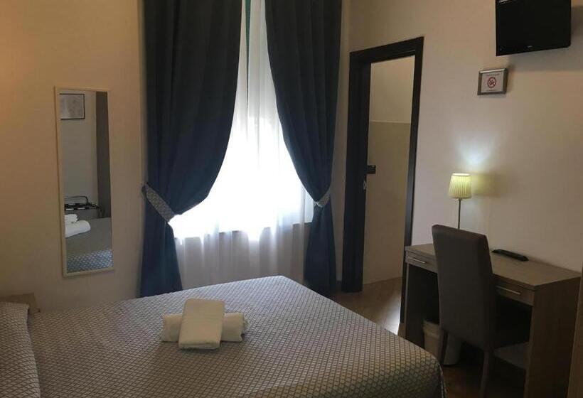 Standard Egyszemélyes Szoba Kétágyas Ággyal, Chopin