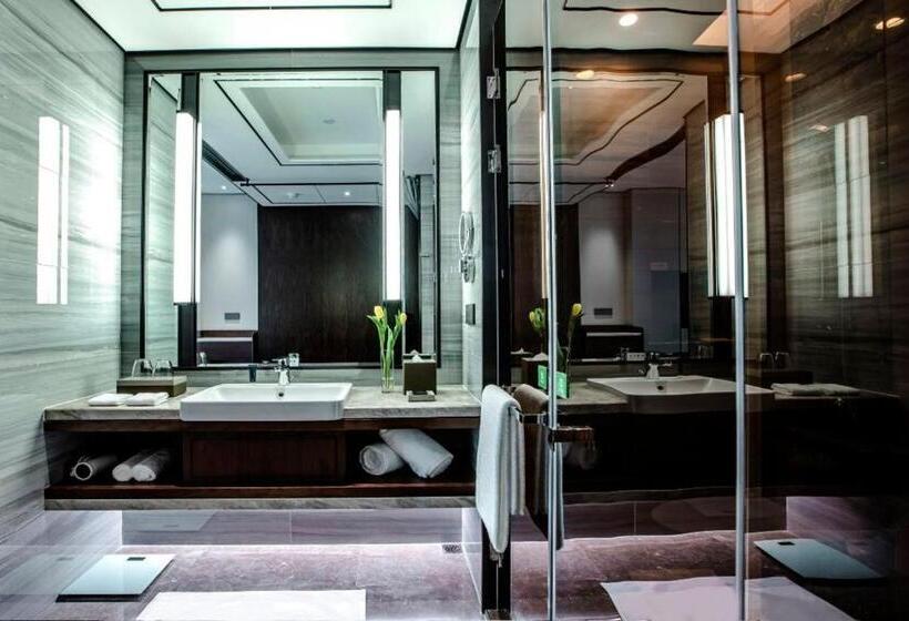 Номер Премиум, Holiday Inn Taiyuan City Center