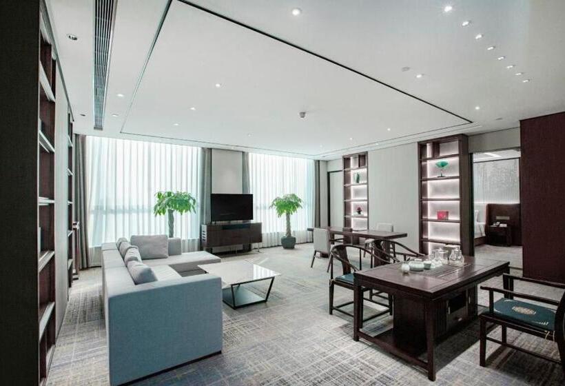 Люкс Кровать Кинг, Holiday Inn Taiyuan City Center