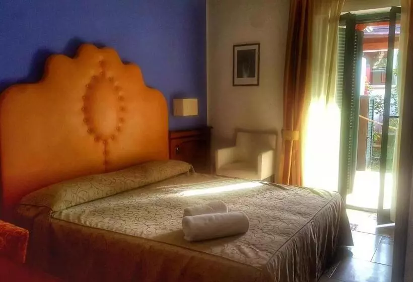 اتاق استاندارد, La Bruca Resort