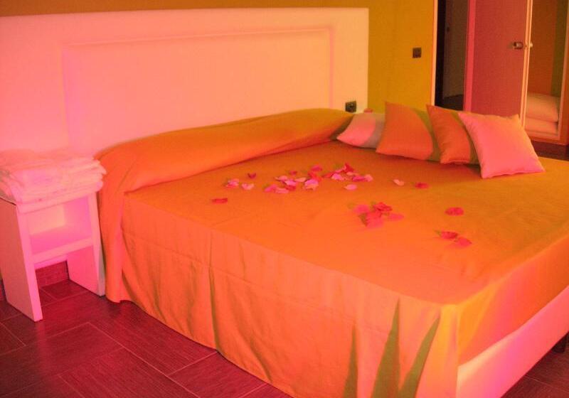 Люкс, Masaniello Luxury