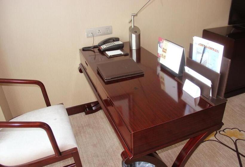 Номер Deluxe, Jinling New Town Hotel Nanjing