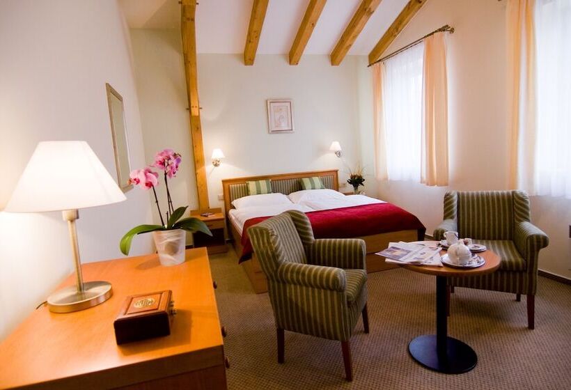 اتاق استاندارد, Castle Residence Praha