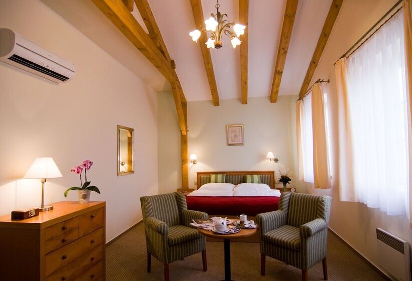 اتاق استاندارد, Castle Residence Praha