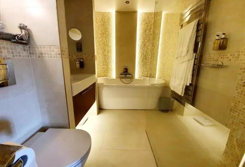 スイート, Hartnoll Hotel & Spa