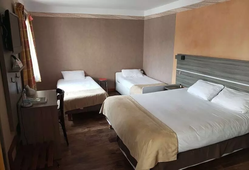 اتاق استاندارد چهار تخته, Au Relais Nivernais