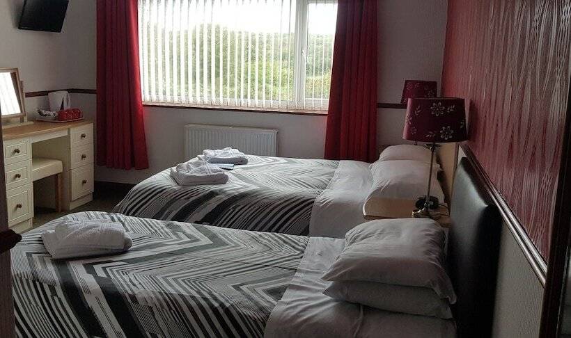 ファミリールーム, Boathouse