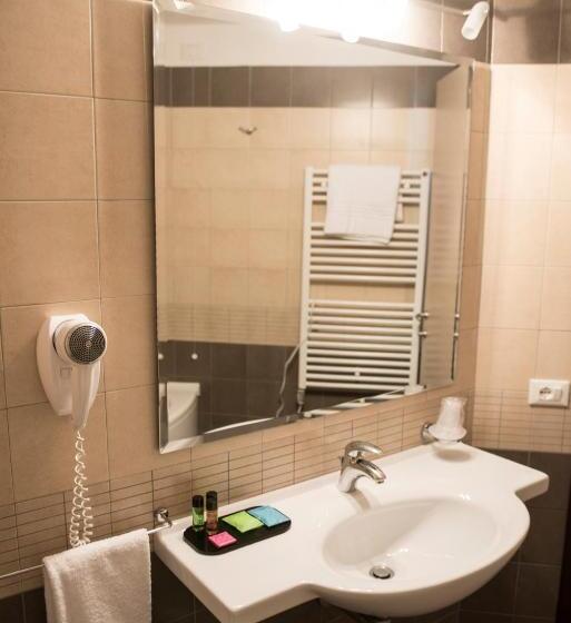 غرفة كومفورت فردية, Corte Business