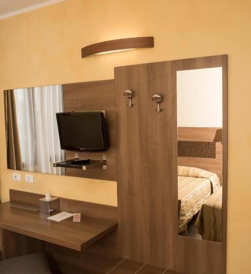 غرفة كومفورت, Corte Business