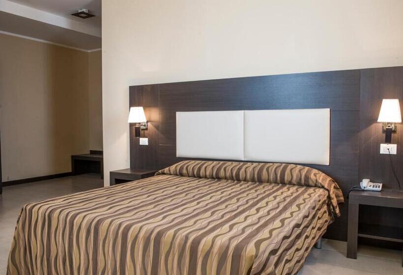 غرفة كومفورت, Corte Business