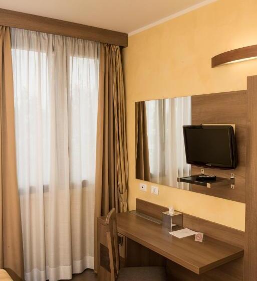 غرفة كومفورت, Corte Business