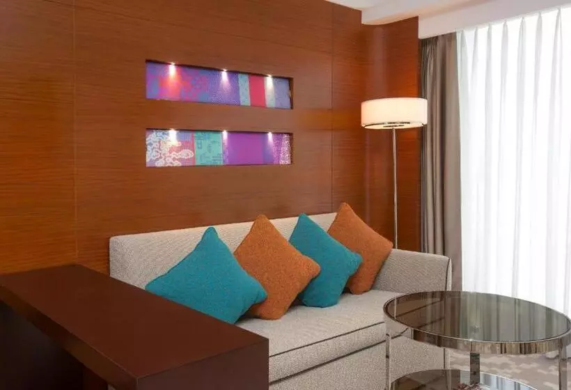اتاق لوکس, Crowne Plaza Macau, An Ihg