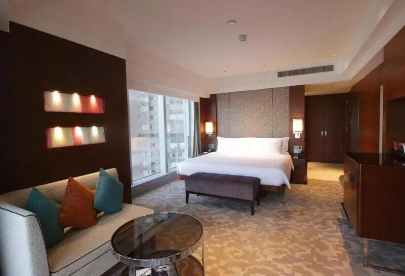 اتاق استاندارد با تخت بزرگ, Crowne Plaza Macau, An Ihg