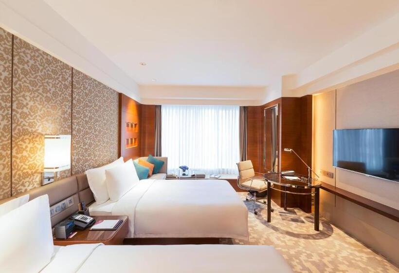 带海景的标准房, Crowne Plaza Macau, An Ihg