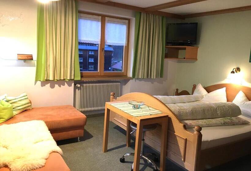 غرفة قياسية مزوَّدة بشُرفة, Frühstückspension Rüf