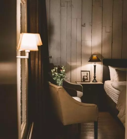 اتاق بزرگ با دسترسی به اسپا, Frost Boutique