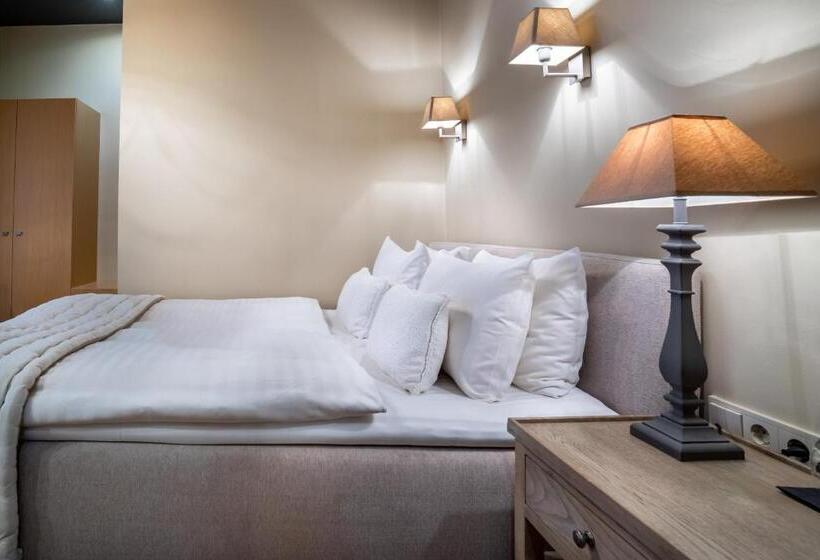 اتاق استاندارد, Frost Boutique