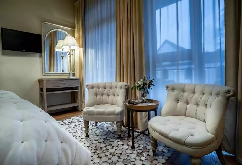 اتاق استاندارد, Frost Boutique