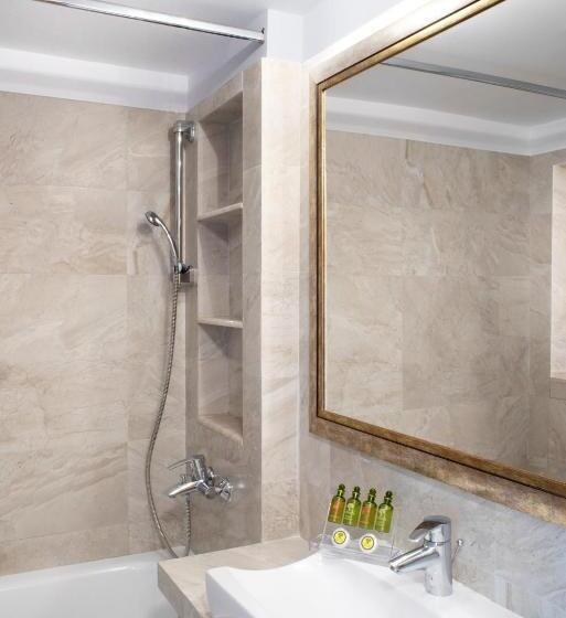 חדר דלוקס נוף לים, Karalis Beach