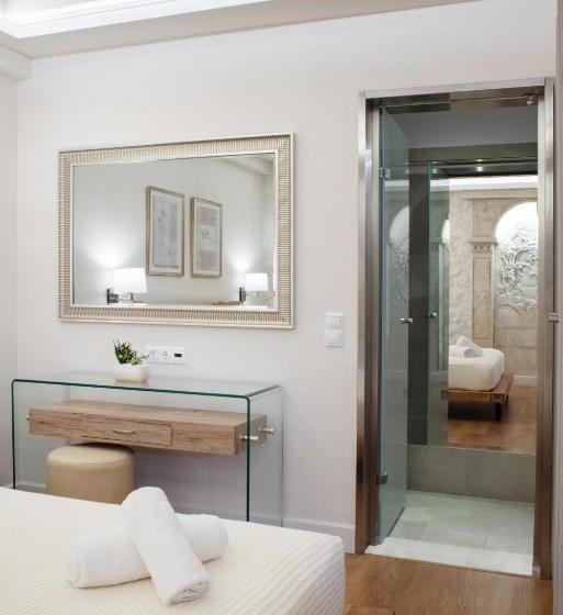 סוויטת ג'וניור נוף לים, Karalis Beach