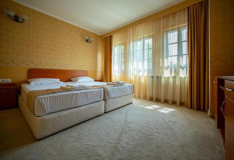 סוויטת דלוקס 2 חדרים, Sevastokrator Relax & Congress