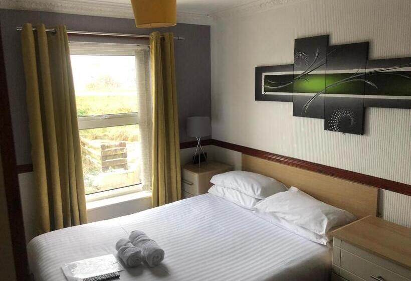 غرفة أساسية, Boathouse