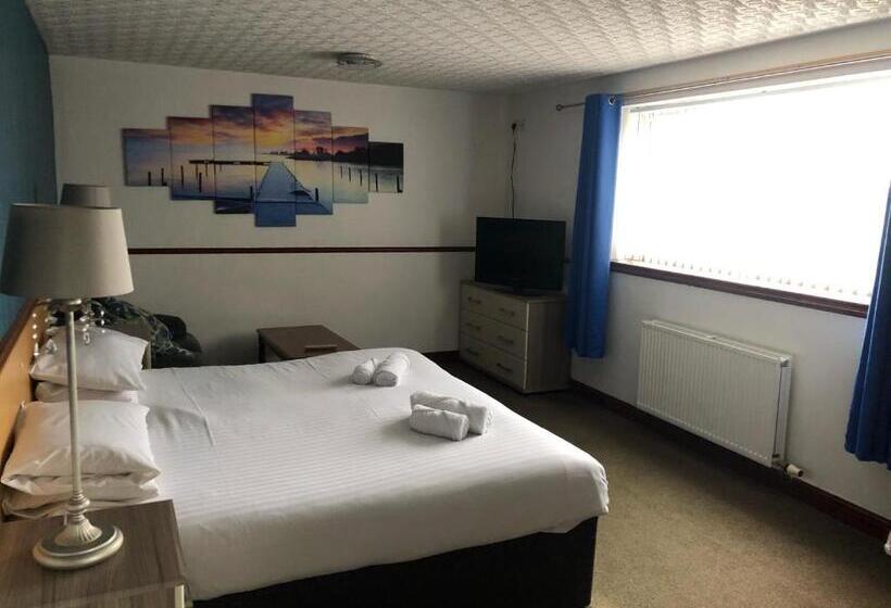 غرفة قياسية, Boathouse