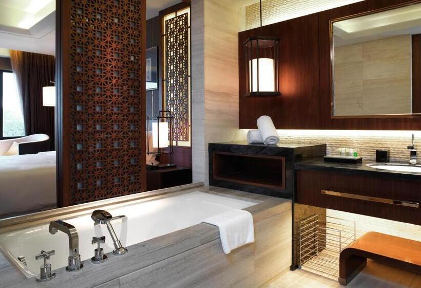 キングサイズベッドのエクゼクティブルーム, The Westin Changbaishan Resort