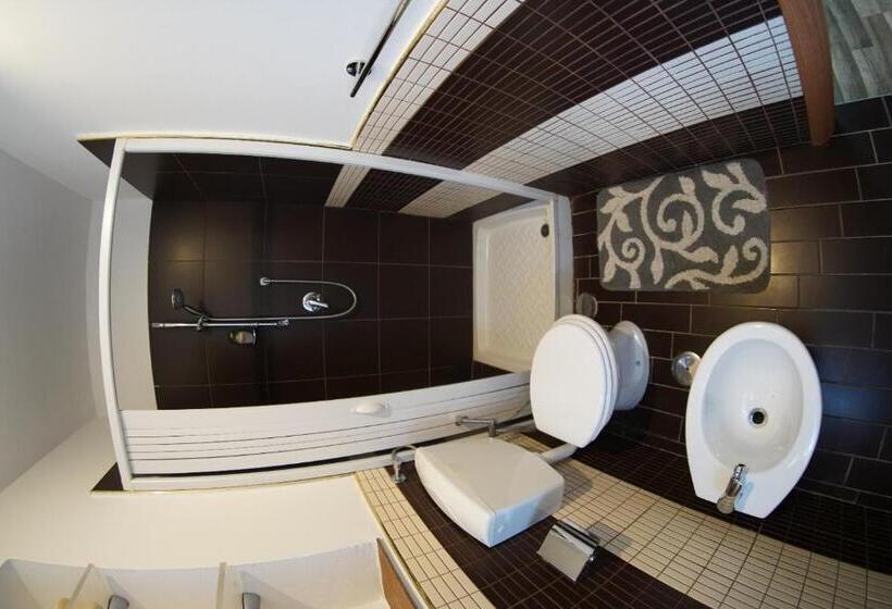 غرفة قياسية, B&b Ciro